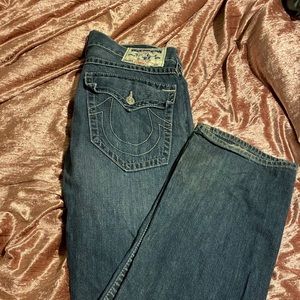 Men’s True Religion Size 34 Mid Wash Jeans